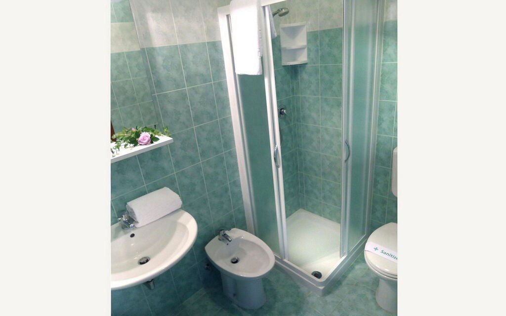 Apt. Bright Star - Bibione - : Autumn, Bathroom, Spring, Summer