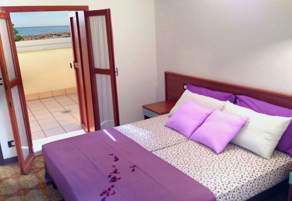 Apt. Enchant - Bibione: Autumn, Bedroom, Spring, Summer