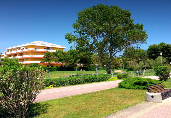 Apt. Elegance - Bibione: Autumn, Garden, Spring, Summer