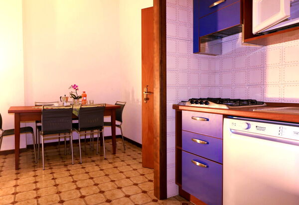 Apt. Elegance - Bibione: Autumn, Kitchen, Spring, Summer