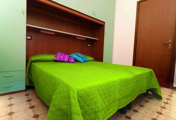 Apt. Elegance - Bibione: Autumn, Bedroom, Spring, Summer