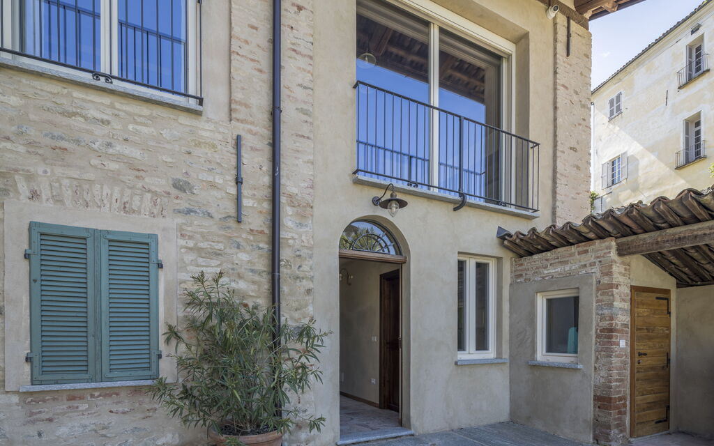 Arpusè, Relax nelle Langhe - Barolo, with Pool - : Autumn, Main Entrance, Spring, Summer