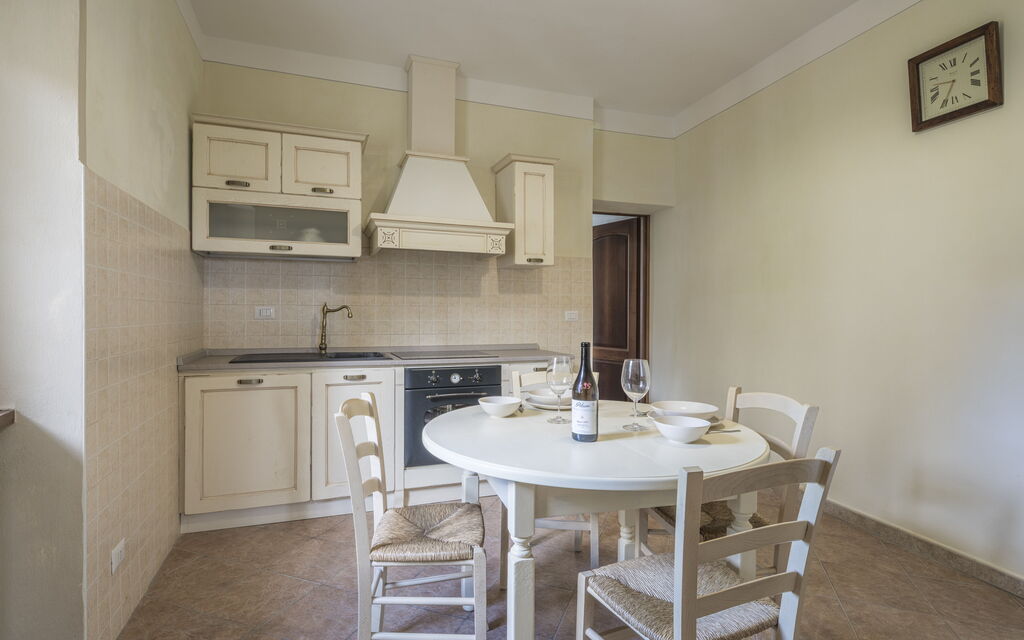 Arpusè, Relax nelle Langhe - Barolo, with Pool - : Autunno, Cucina, Estate, Primavera