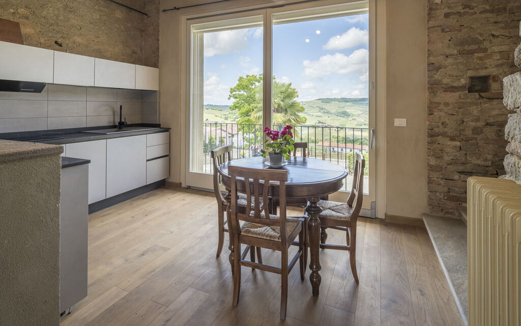 Arpusè, Relax nelle Langhe - Barolo, with Pool - : Autumn, Kitchen, Spring, Summer