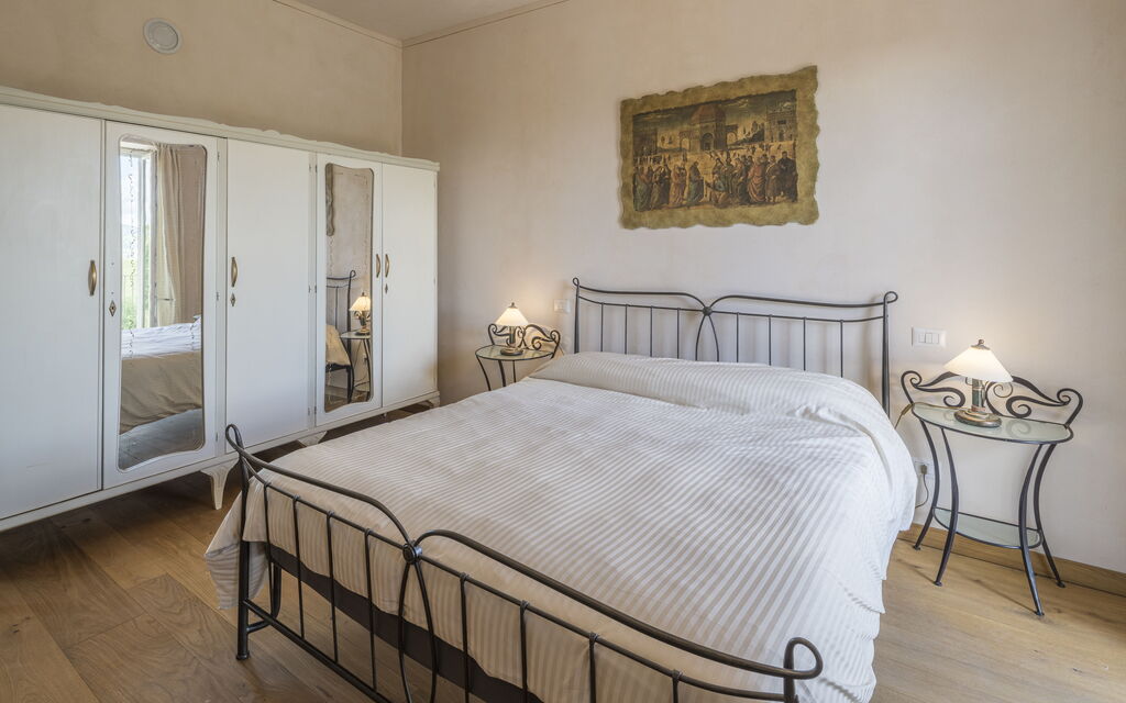 Arpusè, Relax nelle Langhe - Barolo, with Pool - : Autumn, Bedroom, Spring, Summer