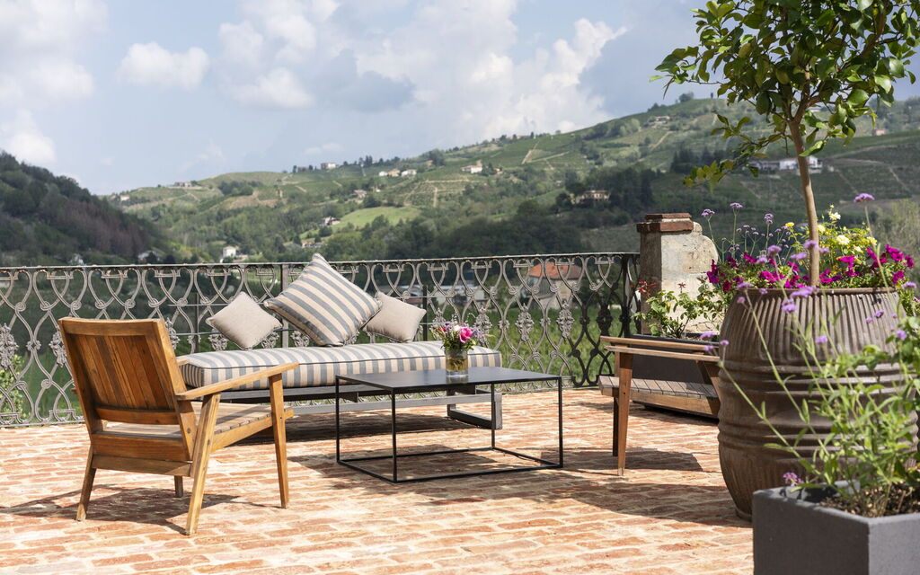 Luxury Langhe, Pool, Bike, Experience Vigne Di Fagnano Eco Relais: Autunno, Balcone / Terrazza / Patio, Estate, Primavera