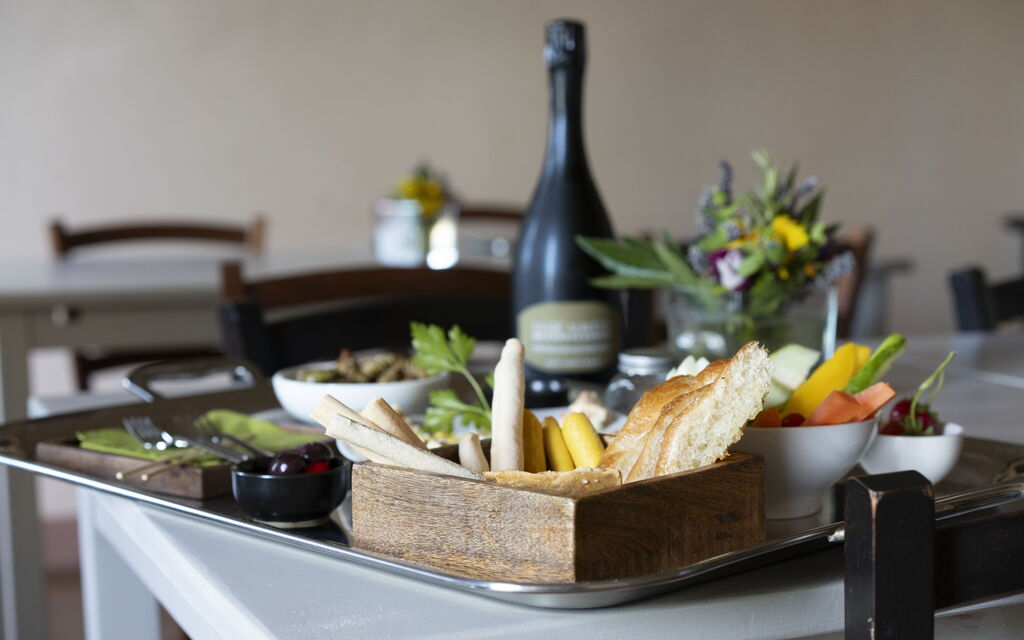 Luxury Langhe, Pool, Bike, Experience Vigne Di Fagnano Eco Relais: Autunno, Cibo, Estate, Primavera