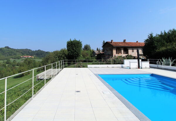 La Casa Dei Nonni, House With Private Pool, Torino: Autunno, Estate, Piscina, Primavera