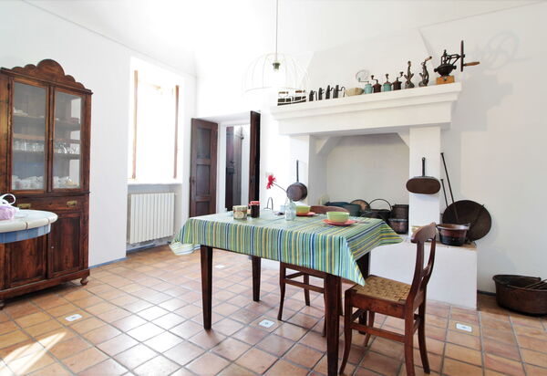 La Casa Dei Nonni, House With Private Pool, Torino: Autunno, Cucina, Estate, Primavera