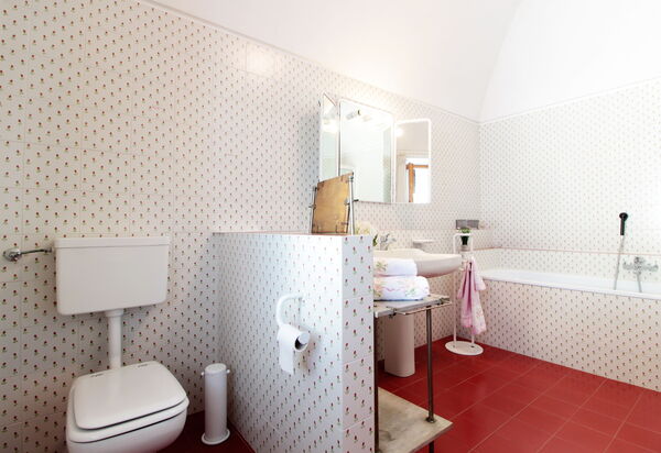 La Casa Dei Nonni, House With Private Pool, Torino: Autunno, Bagno, Estate, Primavera