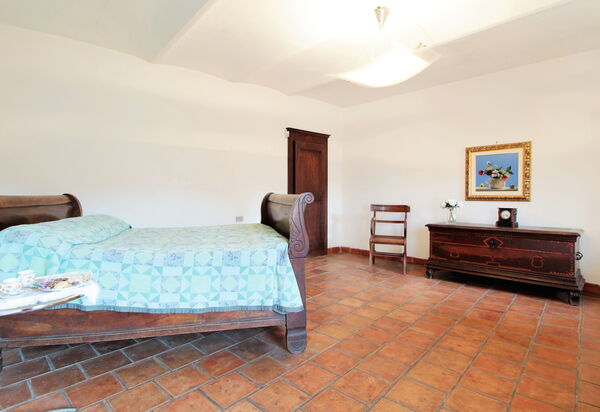 La Casa Dei Nonni, House With Private Pool, Torino: Autunno, Camera da letto, Estate, Primavera