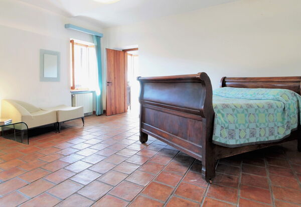 La Casa Dei Nonni, House With Private Pool, Torino: Autunno, Camera da letto, Estate, Primavera