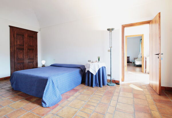 La Casa Dei Nonni, House With Private Pool, Torino: Autunno, Camera da letto, Estate, Primavera