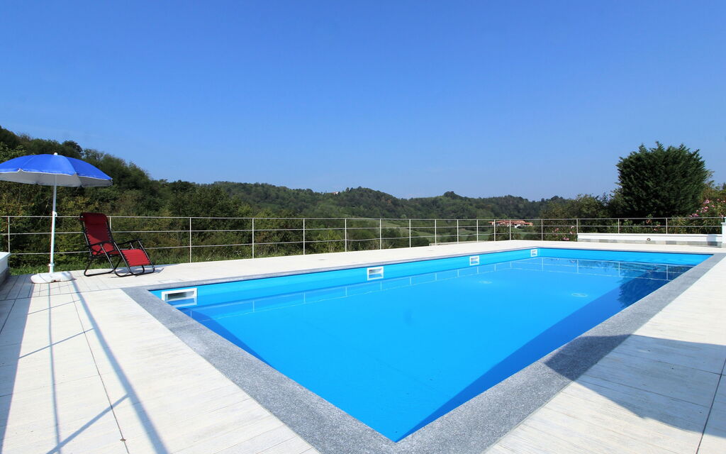 La Casa Dei Nonni, House With Private Pool, Torino: Autunno, Estate, Piscina, Primavera