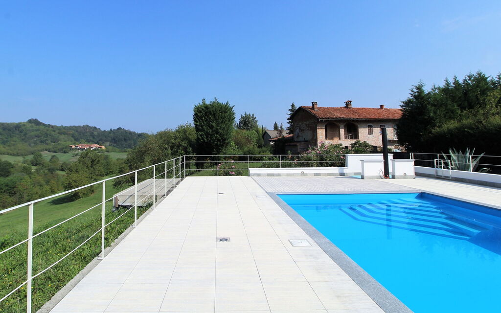 La Casa Dei Nonni, House With Private Pool, Torino: Autunno, Estate, Piscina, Primavera