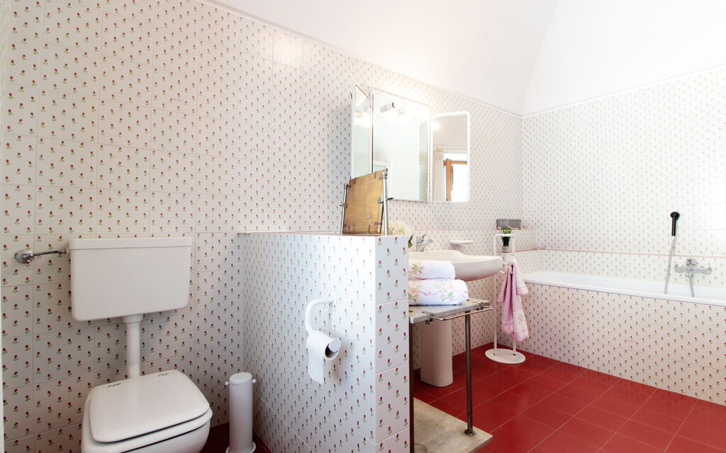 La Casa Dei Nonni, House With Private Pool, Torino: Autunno, Bagno, Estate, Primavera