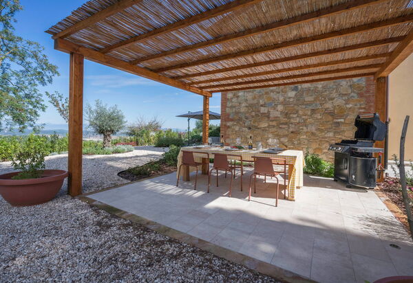 Punteriolo Spereto Family Apartment With Pool,: Autunno, Estate, Giardino, Primavera