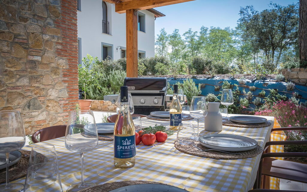 Punteriolo Spereto Family Apartment With Pool,: Autunno, Estate, Giardino, Primavera