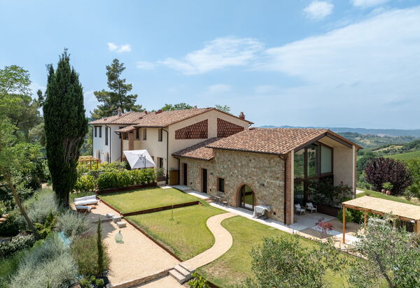 Melaiolo Modern Apartment With Pool, Montaione, Toscana: Autunno, Entrata Principale, Estate, Primavera