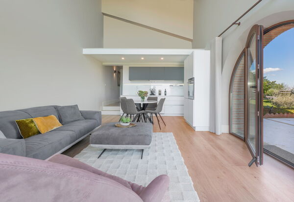 Melaiolo Modern Apartment With Pool, Montaione, Toscana: Autunno, Estate, Primavera, Soggiorno