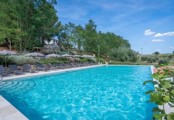 Melaiolo Modern Apartment With Pool, Montaione, Toscana: Autunno, Estate, Piscina, Primavera