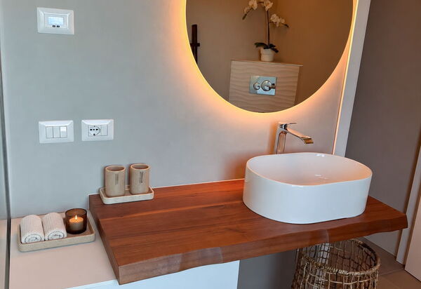 Melaiolo Modern Apartment with Pool, Montaione, Toscana