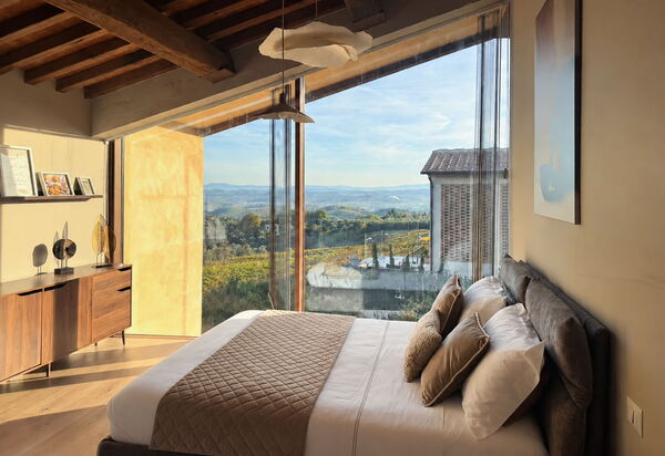 Melaiolo Modern Apartment with Pool, Montaione, Toscana: Autumn, Bedroom, Spring, Summer