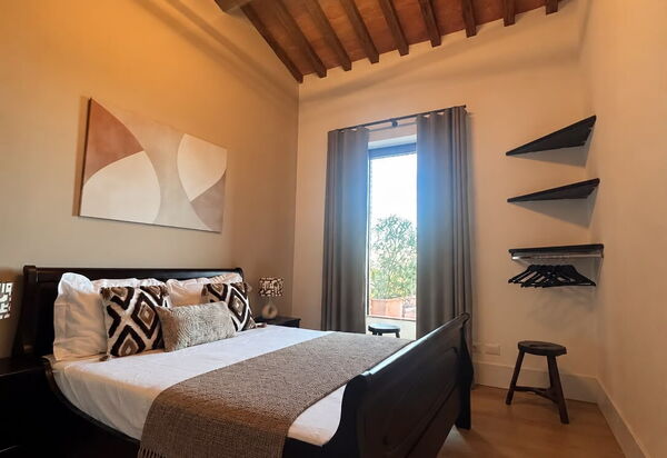 Melaiolo Modern Apartment with Pool, Montaione, Toscana