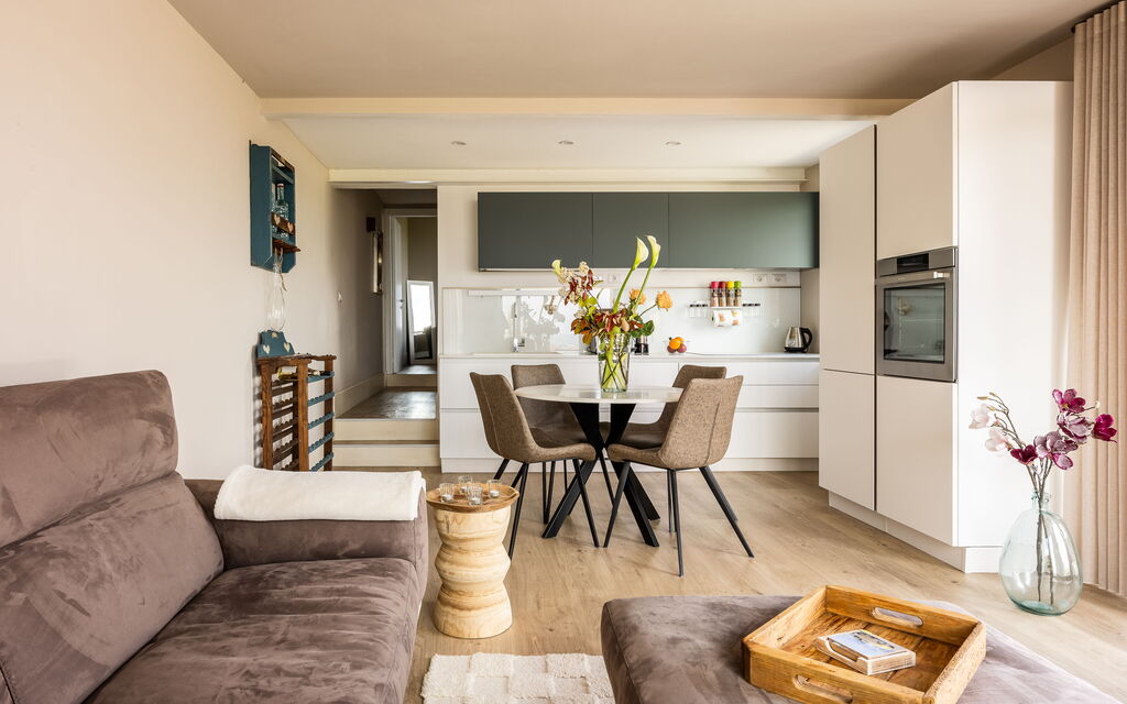 Melaiolo Modern Apartment With Pool, Montaione, Toscana: Autunno, Cucina, Estate, Primavera, Soggiorno