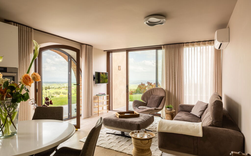 Melaiolo Modern Apartment With Pool, Montaione, Toscana: Autunno, Estate, Primavera, Soggiorno