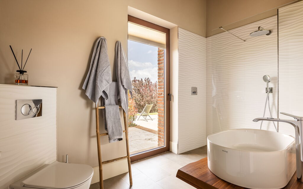 Melaiolo Modern Apartment With Pool, Montaione, Toscana: Autunno, Bagno, Estate, Primavera