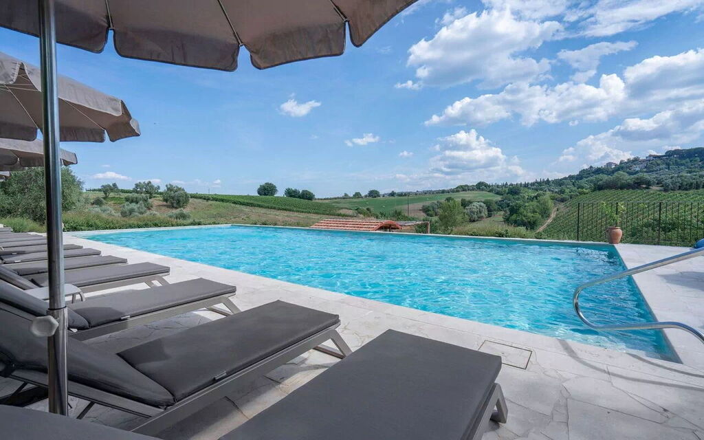 Melaiolo Modern Apartment With Pool, Montaione, Toscana: Autumn, Pool, Spring, Summer