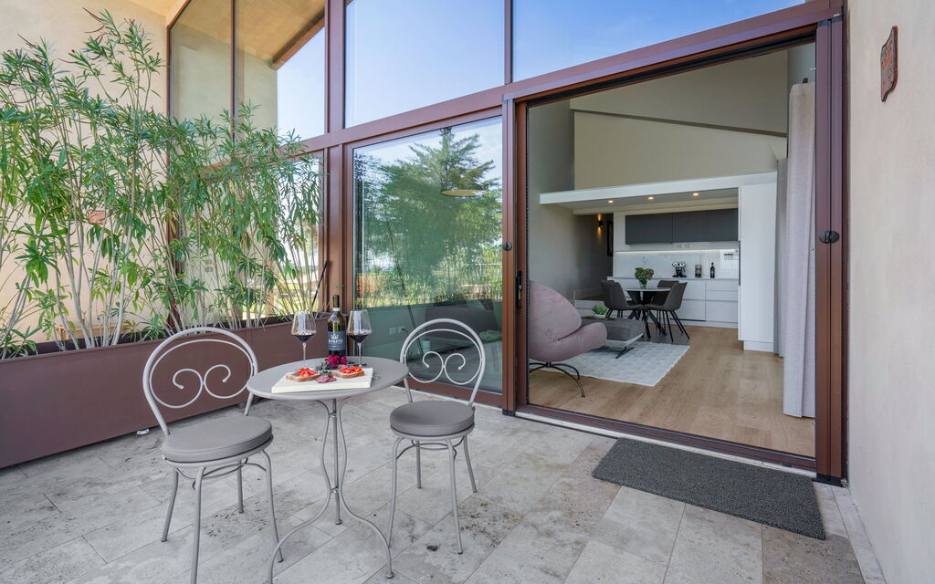 Melaiolo Modern Apartment With Pool, Montaione, Toscana: Autumn, Garden, Spring, Summer