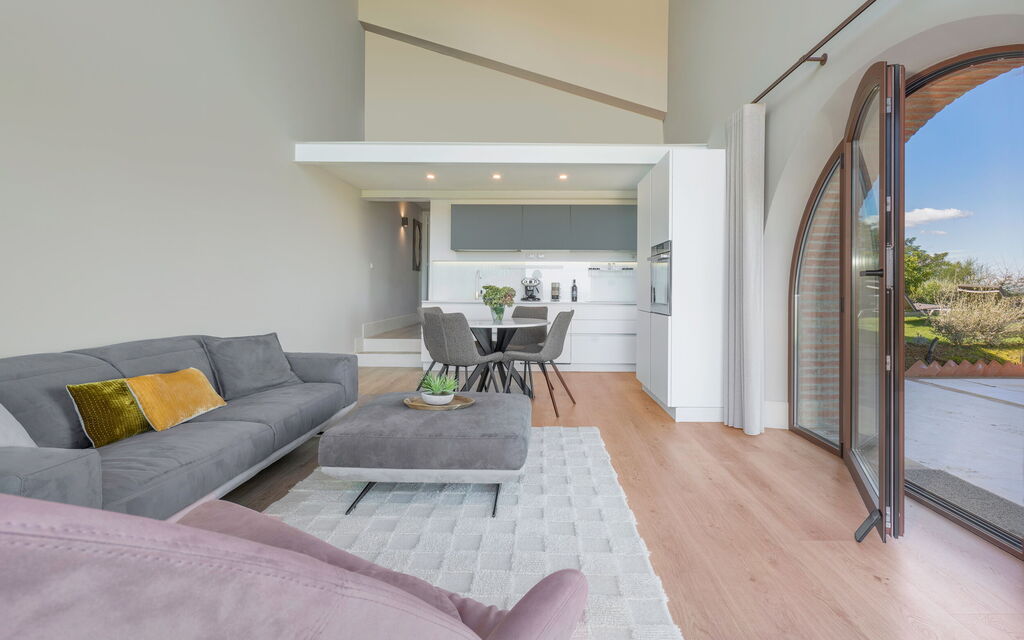 Melaiolo Modern Apartment With Pool, Montaione, Toscana: Autumn, Living Room, Spring, Summer