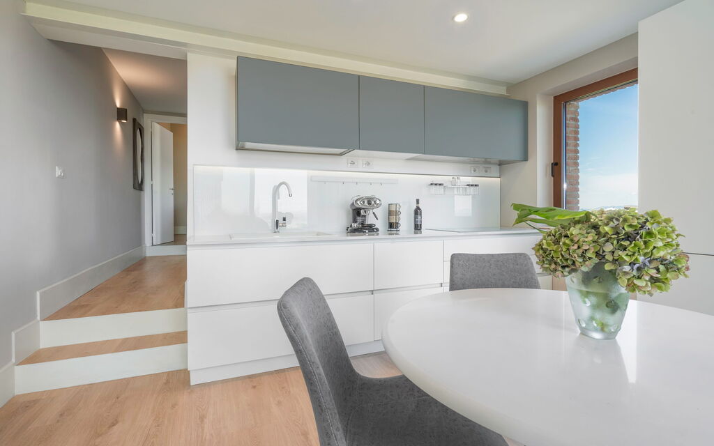 Melaiolo Modern Apartment With Pool, Montaione, Toscana: Autumn, Kitchen, Spring, Summer