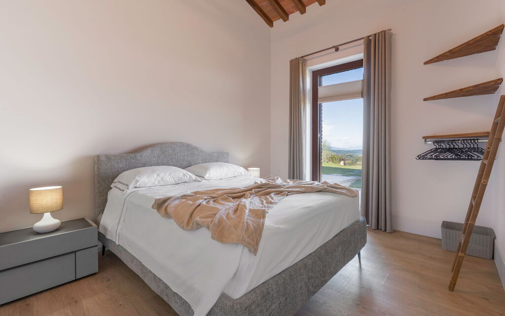 Melaiolo Modern Apartment With Pool, Montaione, Toscana: Autumn, Bedroom, Spring, Summer