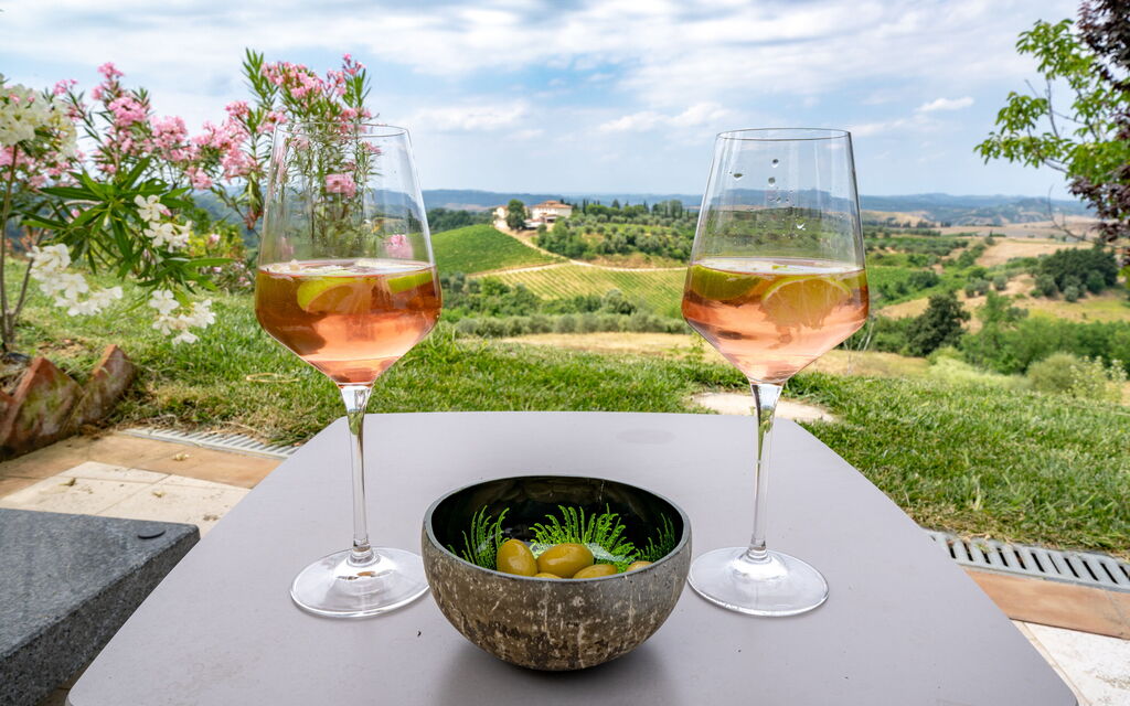 Melaiolo Modern Apartment With Pool, Montaione, Toscana: Autumn, Garden, Spring, Summer