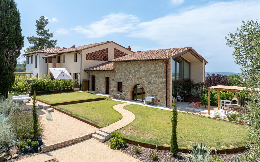 Melaiolo Modern Apartment With Pool, Montaione, Toscana: Autumn, Main Entrance, Spring, Summer