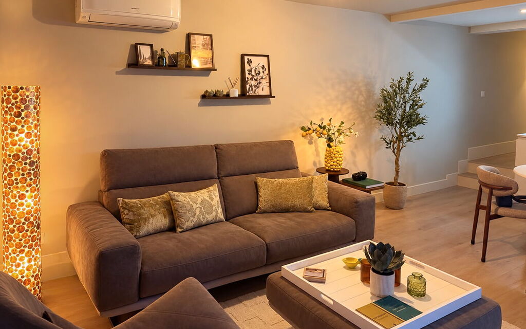 Melaiolo Modern Apartment with Pool, Montaione, Toscana: Autumn, Living Room, Spring, Summer