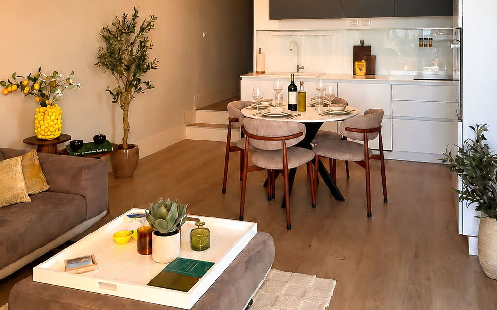 Melaiolo Modern Apartment with Pool, Montaione, Toscana: Autumn, Kitchen, Living Room, Spring, Summer