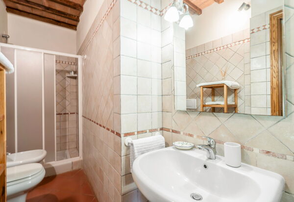 La Tesa Country House With Pool S. Gimignano: Autumn, Bathroom, Spring, Summer