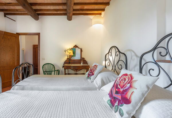 La Tesa Country House With Pool S. Gimignano: Autumn, Bedroom, Spring, Summer
