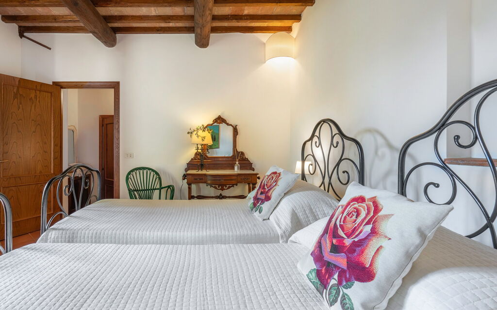 La Tesa Country House With Pool S. Gimignano: Autunno, Camera da letto, Estate, Primavera