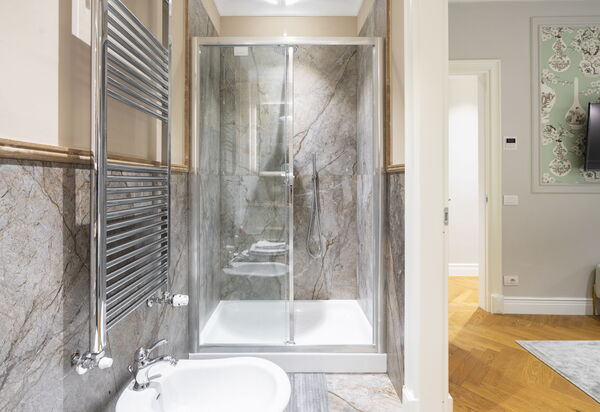 Albizi Penthouse Luxury Apartment In Florence By Palazzo Pazzi Vitali: Autumn, Bathroom, Spring, Summer, Winter