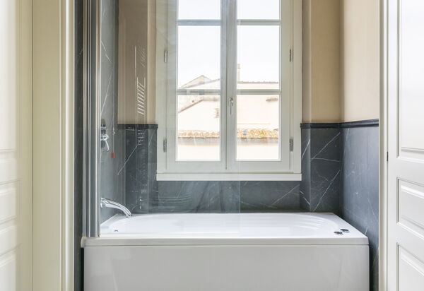 Albizi Penthouse Luxury Apartment In Florence By Palazzo Pazzi Vitali: Autumn, Bathroom, Spring, Summer, Winter