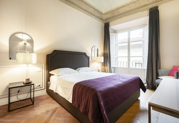 Albizi Penthouse Luxury Apartment In Florence By Palazzo Pazzi Vitali: Autumn, Bedroom, Spring, Summer, Winter