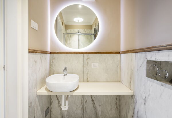 Albizi Penthouse Luxury Apartment In Florence By Palazzo Pazzi Vitali: Autumn, Bathroom, Spring, Summer, Winter
