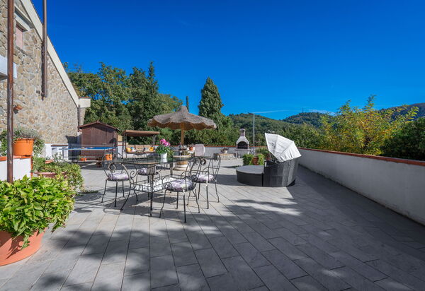 Bellavista Tuscany Apartment Panoramic Terrace: Autumn, Balcony / Terrace / Patio, Spring, Summer