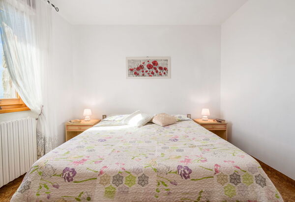 Bellavista Tuscany Apartment Panoramic Terrace: Autumn, Bathroom, Spring, Summer