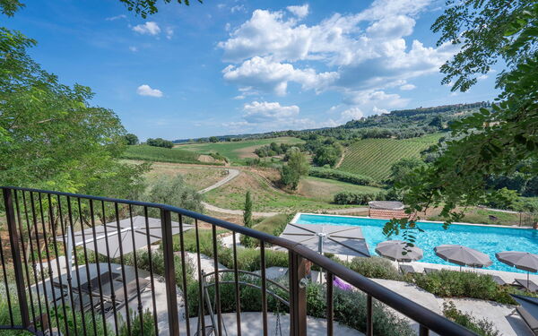 Ciliegino Spereto Apartment, Pool And Relax , Montaione: Autunno, Estate, Piscina, Primavera